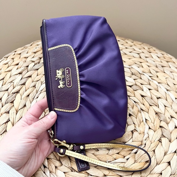 COACH purple canvas leather trim wristlet clutch - Picture 5 of 5